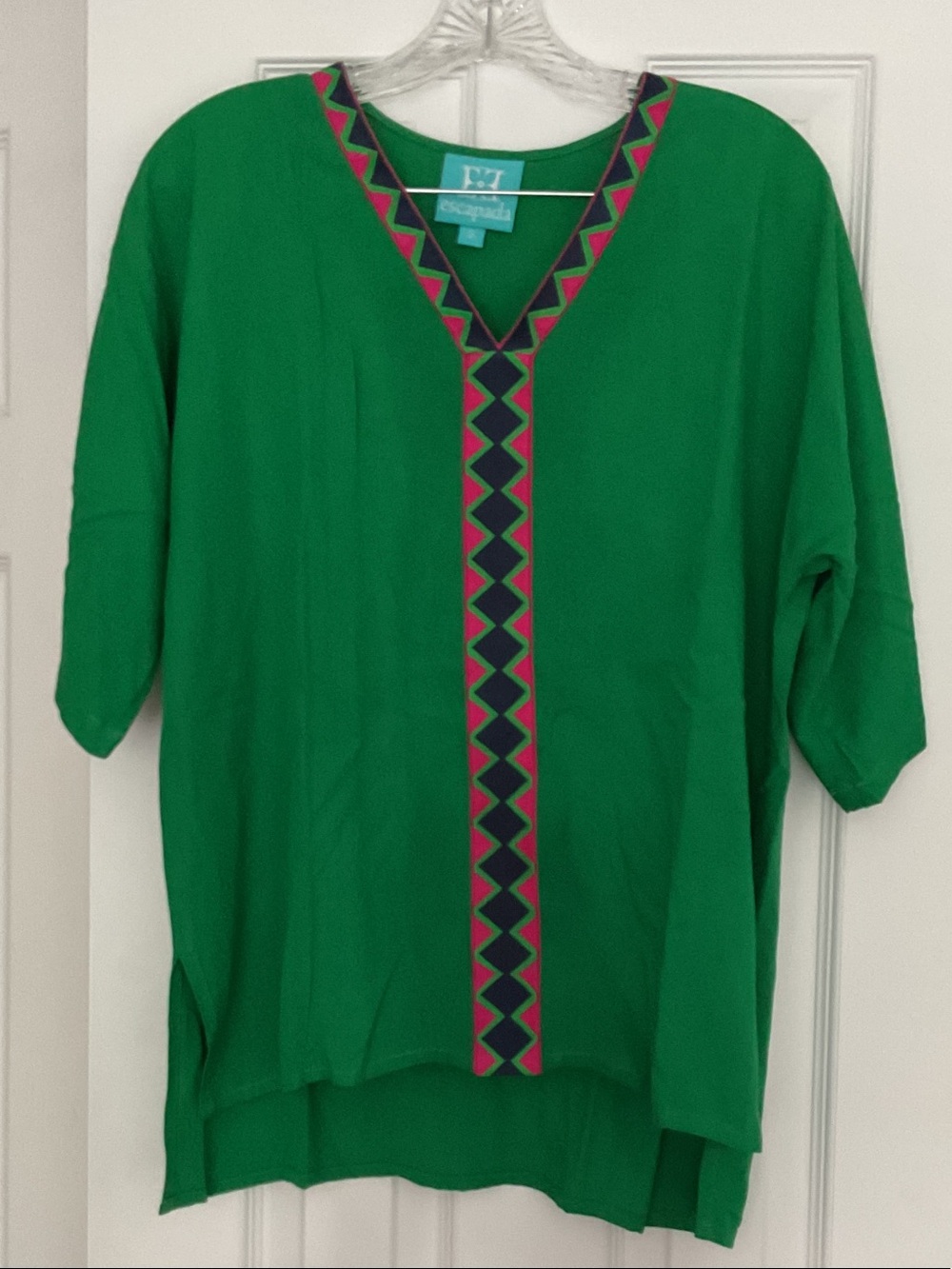 Escapada green Top with Pink & Navy Trim
